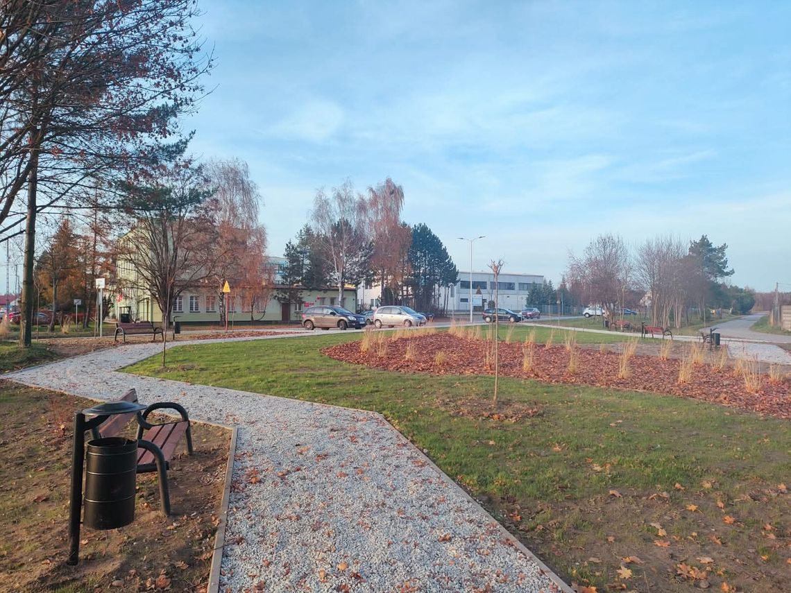 Mają nowy skwer. Czego brakuje dzieciom?