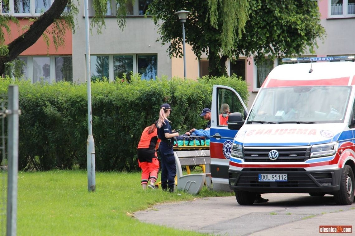 Mężczyzna na placu Staszica nie dawał znaków życia