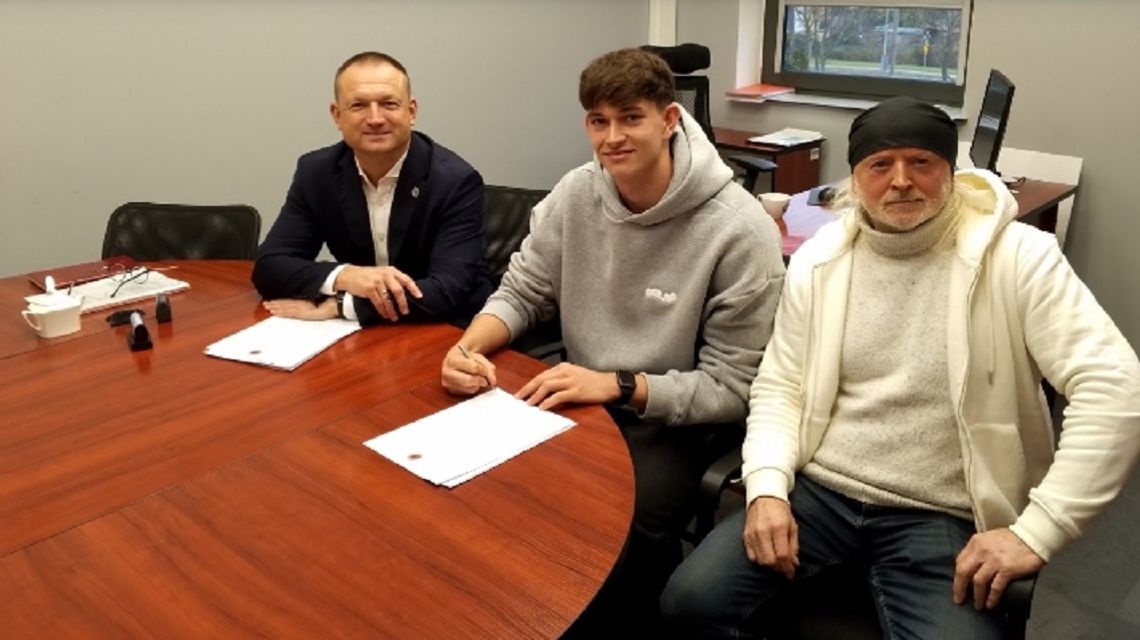 Michel Thiry sprowadził napastnika do Chrobrego Głogów Michel Thiry sprowadził napastnika do Chrobrego Głogów