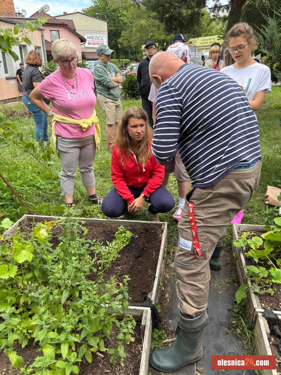 Mieszkańcy ŚDS przejmują opiekę nad ogrodem na całe wakacje Mieszkańcy ŚDS przejmują opiekę nad ogrodem na całe wakacje