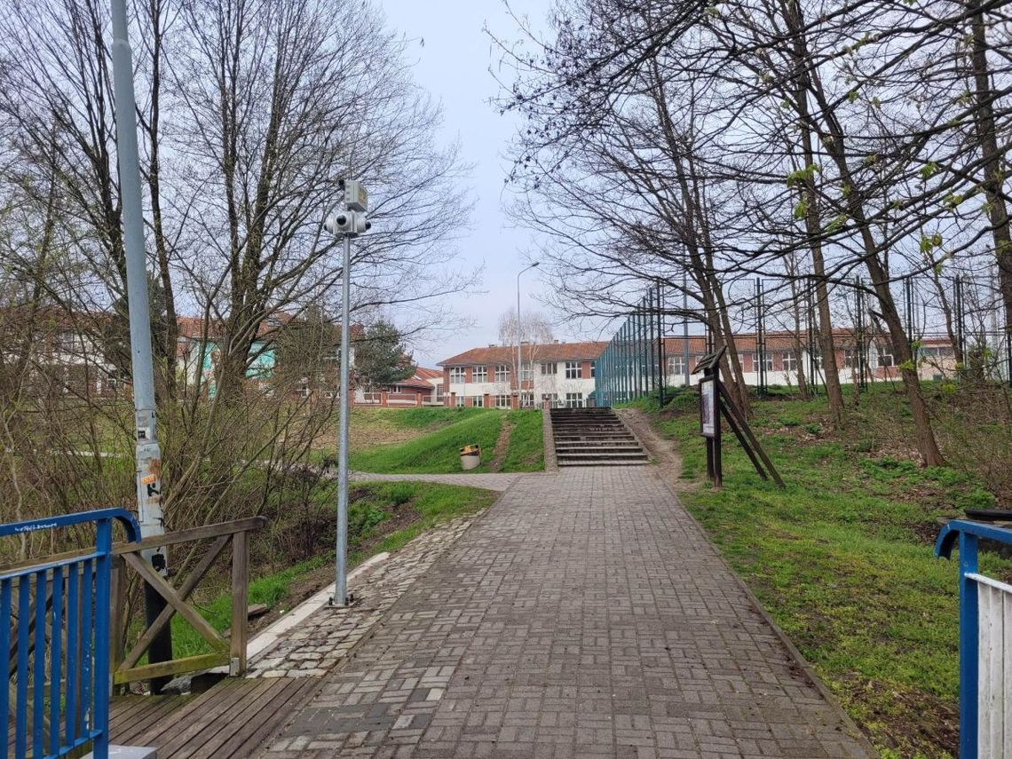 Monitoring przy ścieżce rekreacyjnej w Twardogórze już działa Monitoring przy ścieżce rekreacyjnej w Twardogórze już działa