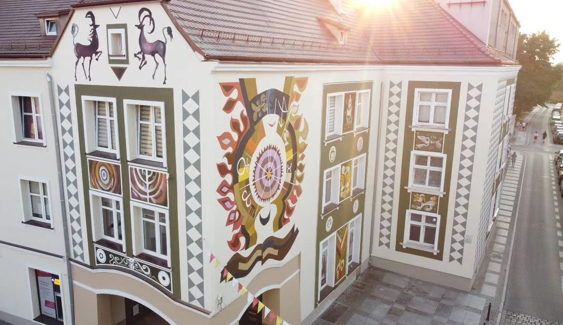 Mural, który przywrócił pamięć o artystach. Wyjątkowa pamiątka po OFCA w Oleśnicy