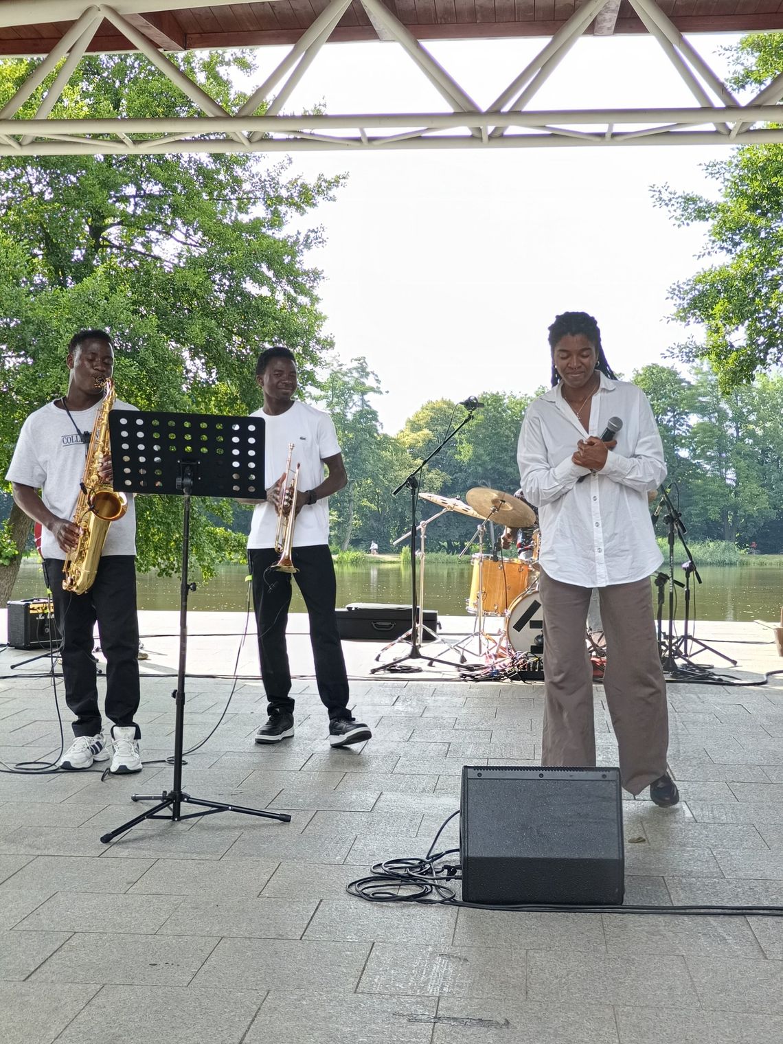Muzyczny koncert nad stawami