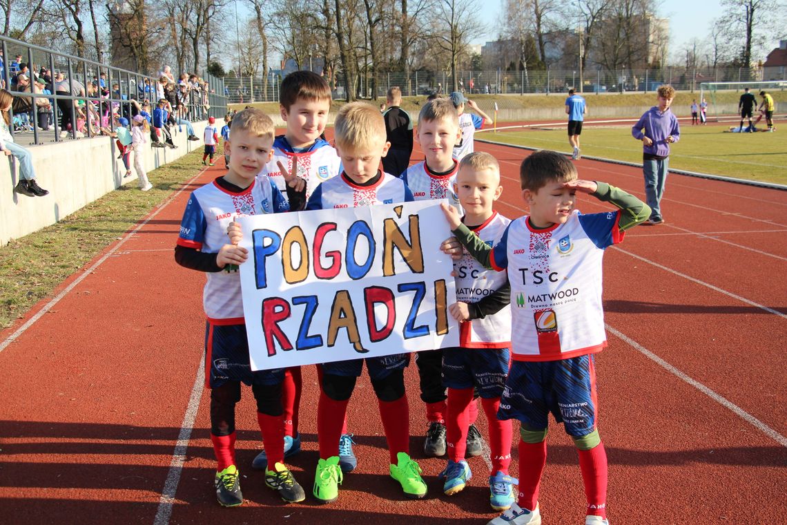 NA ŻYWO: Pogoń kontra APO - piłkarskie derby Oleśnicy [AKTUALIZACJA]