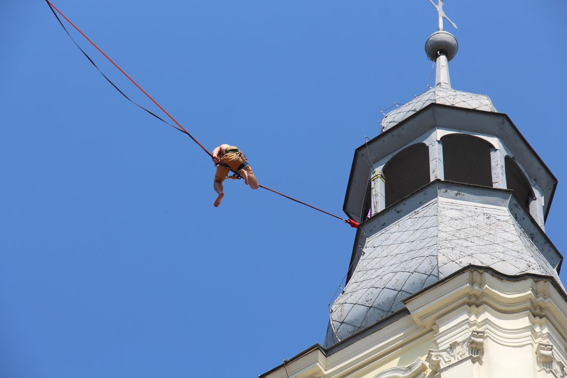 Nad Oleśnicą już spacerują