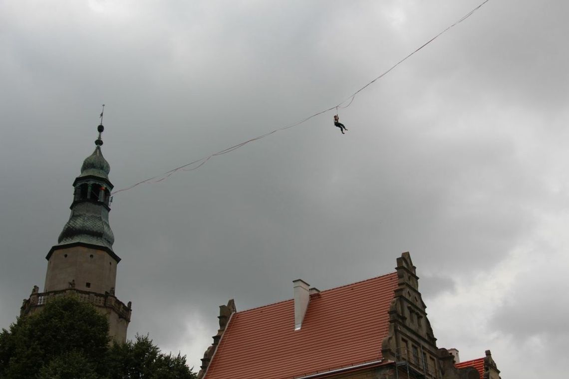 NASZ NEWS: Higlinerzy nad zamkiem w Oleśnicy