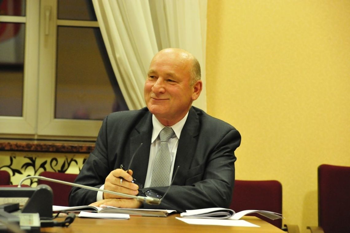 NASZ NEWS: Przewodniczący Rady Miasta Oleśnicy dmucha na zimne