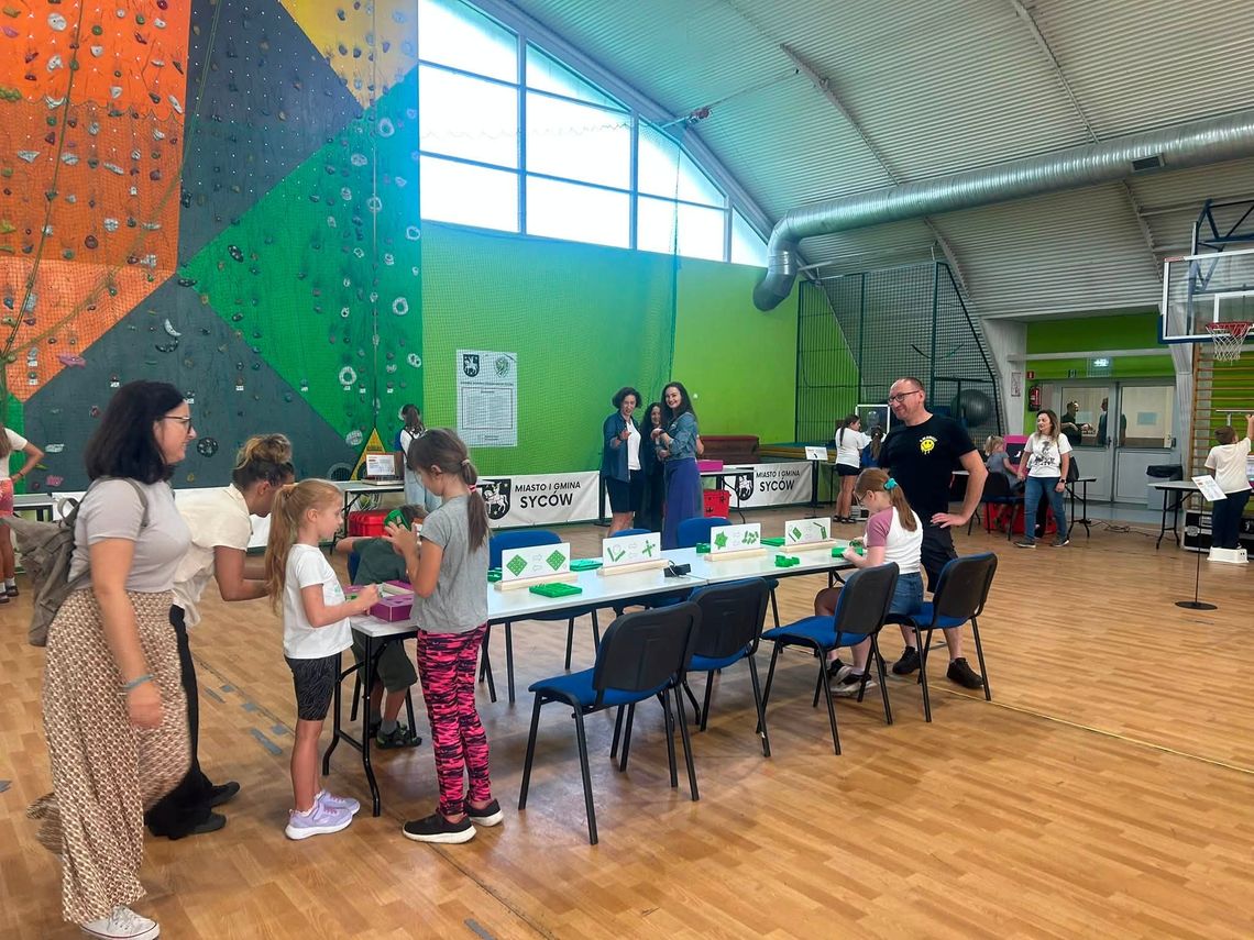 Naukobus już w Sycowie! Interaktywna przygoda z Centrum Nauki Kopernik