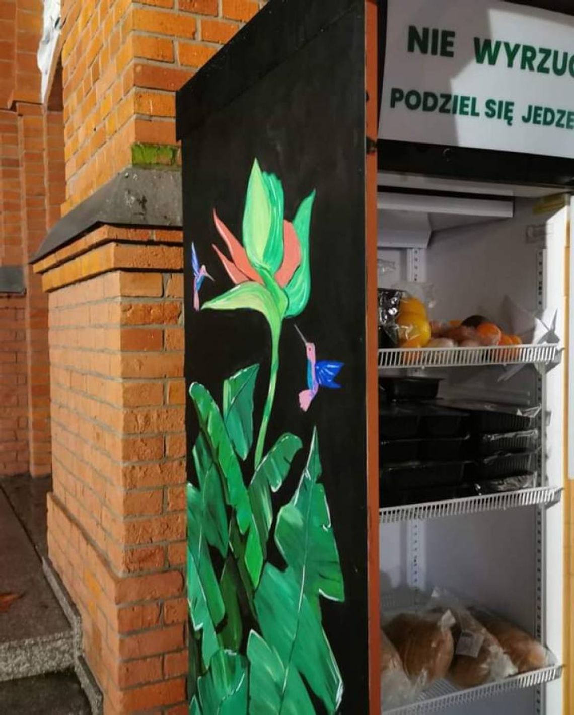 Nie wyrzucaj, podziel się posiłkiem – lodówki społeczne w Oleśnicy