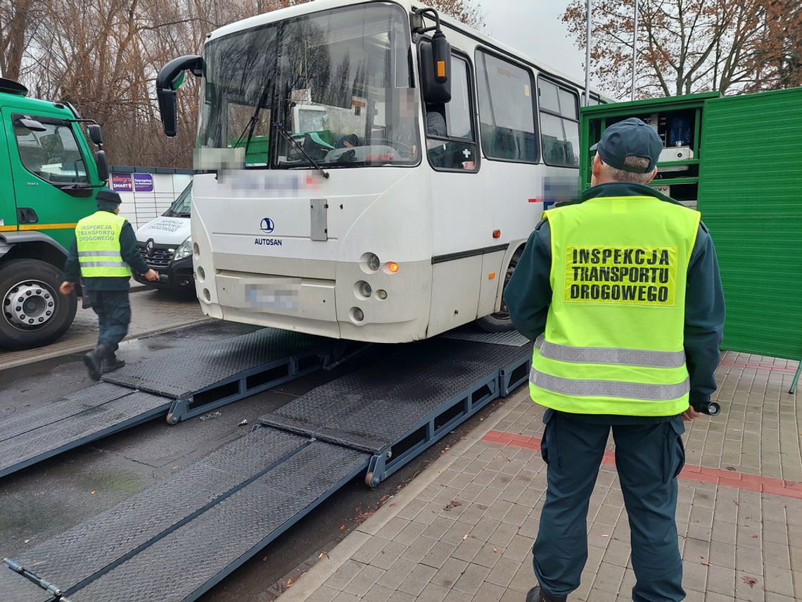 Niesprawne autobusy woziły pasażerów w Oleśnicy i powiecie oleśnickim