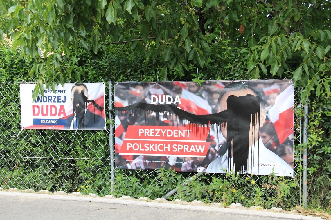 Niszczyli banery Andrzeja Dudy. Czy zostaną ukarani?