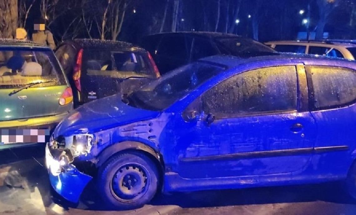 Nocny pościg ulicami Oleśnicy za pijanym i poszukiwanym kierowcą
