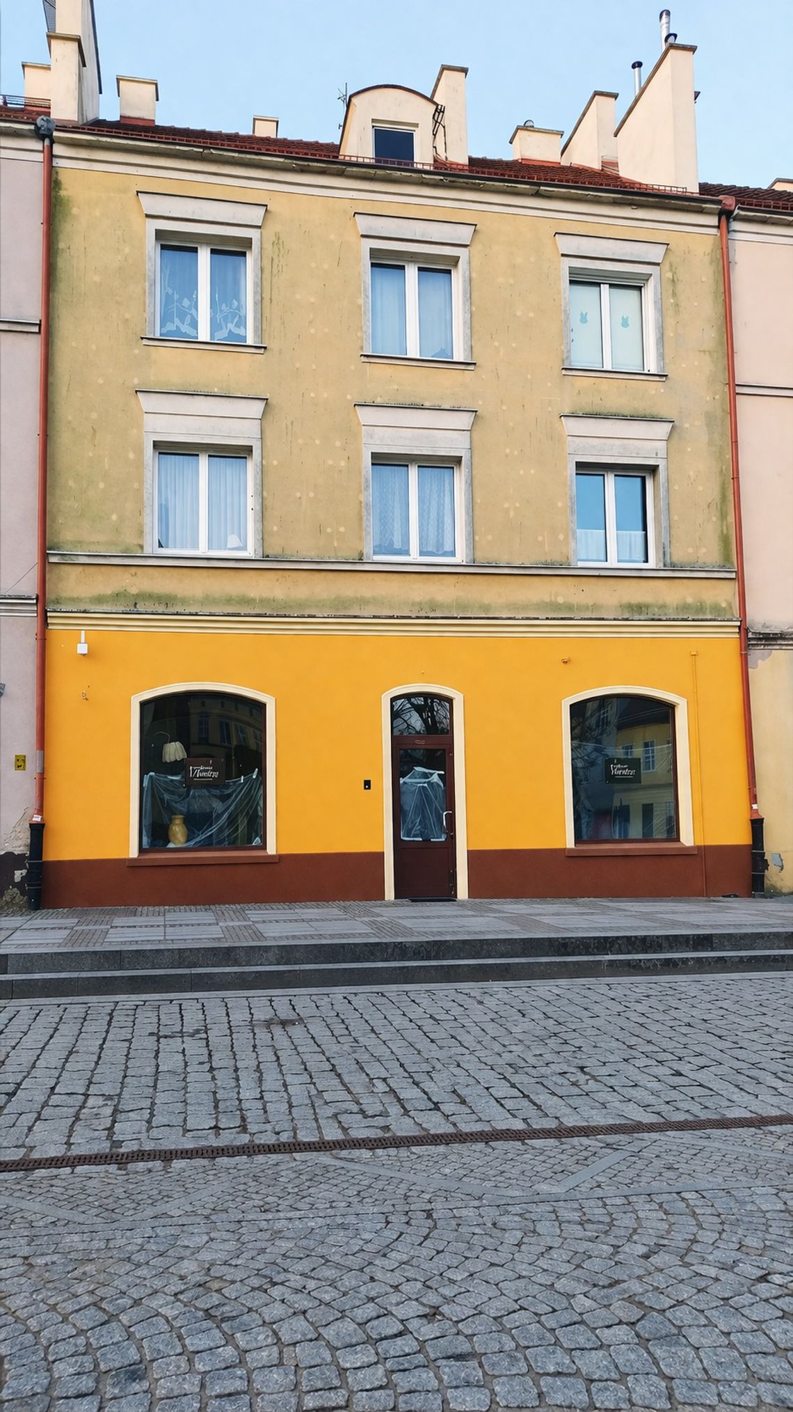 Nowa Nadzieja: »To nie pomyłka, to zwykłe faworyzowanie swoich za grosze«