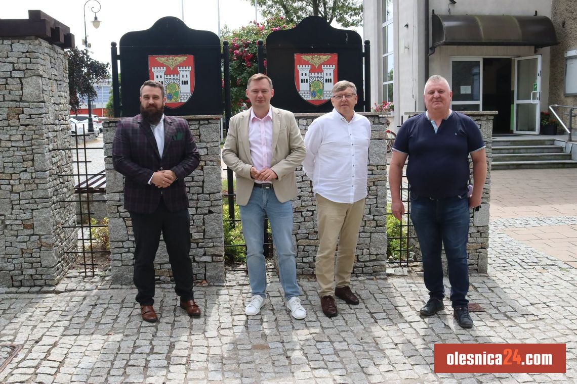 Nowe ujęcie wody i regulacja cieków. Ważna wizyta Wód Polskich w gminie Dobroszyce Nowe ujęcie wody i regulacja cieków. Ważna wizyta Wód Polskich w gminie Dobroszyce