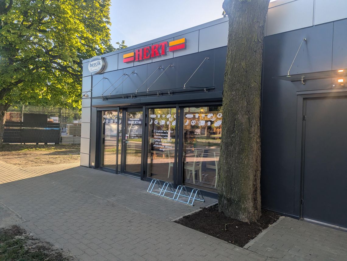 Nowy pawilon Hert przy w Oleśnicy już otwarty! Świeże pieczywo, kawa i kanapki w wielkim wyborze