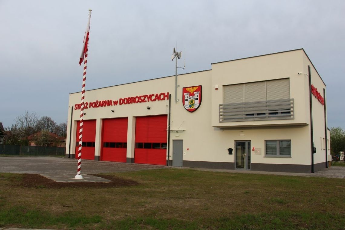Ochotnicza Straż Pożarna w Dobroszycach ma nową remizę