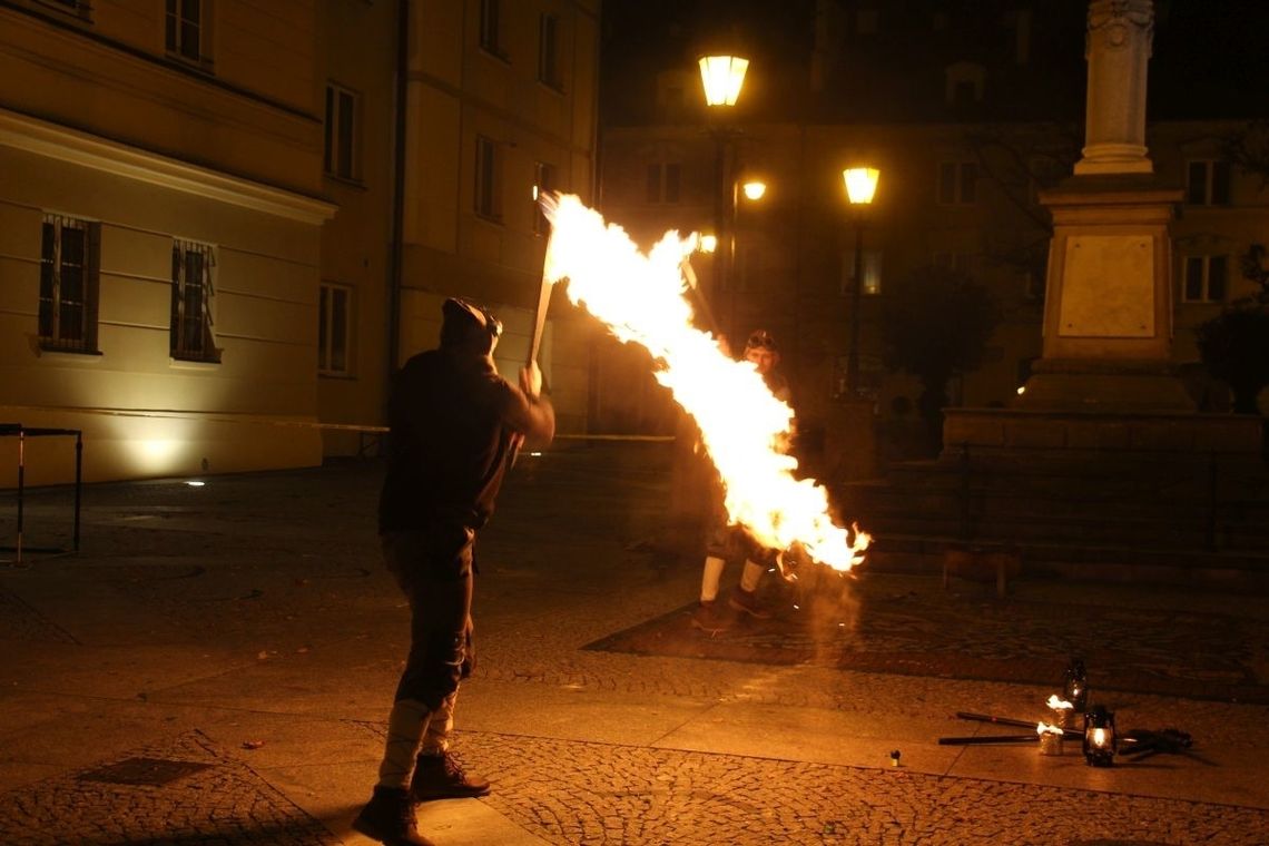 Ogień pod ratuszem w Oleśnicy