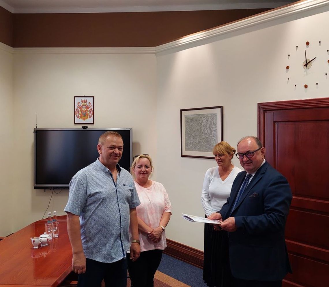 Oleśnicki Boramex podarował chrupki Oleśnicki Boramex podarował chrupki