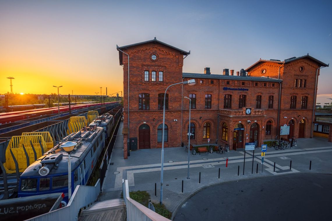 Oleśnicki dworzec PKP może zostać Dworcem Roku 2026 Oleśnicki dworzec PKP może zostać Dworcem Roku 2026