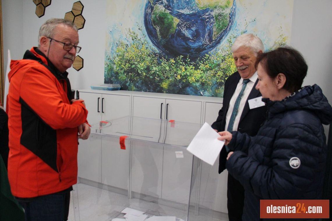 Oleśniczanie głosują. JAKA JEST FREKWENCJA? (AKTUALIZACJE)