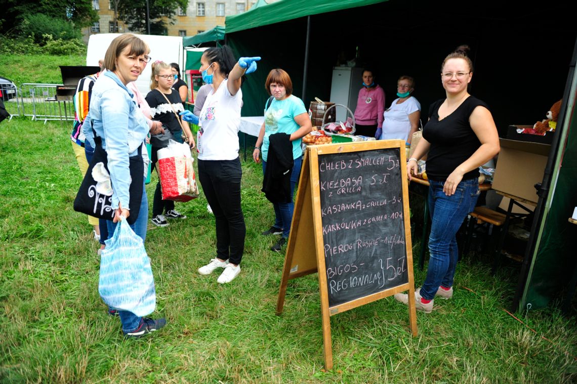 Oleśniczanie na pikniku dla Krysi 