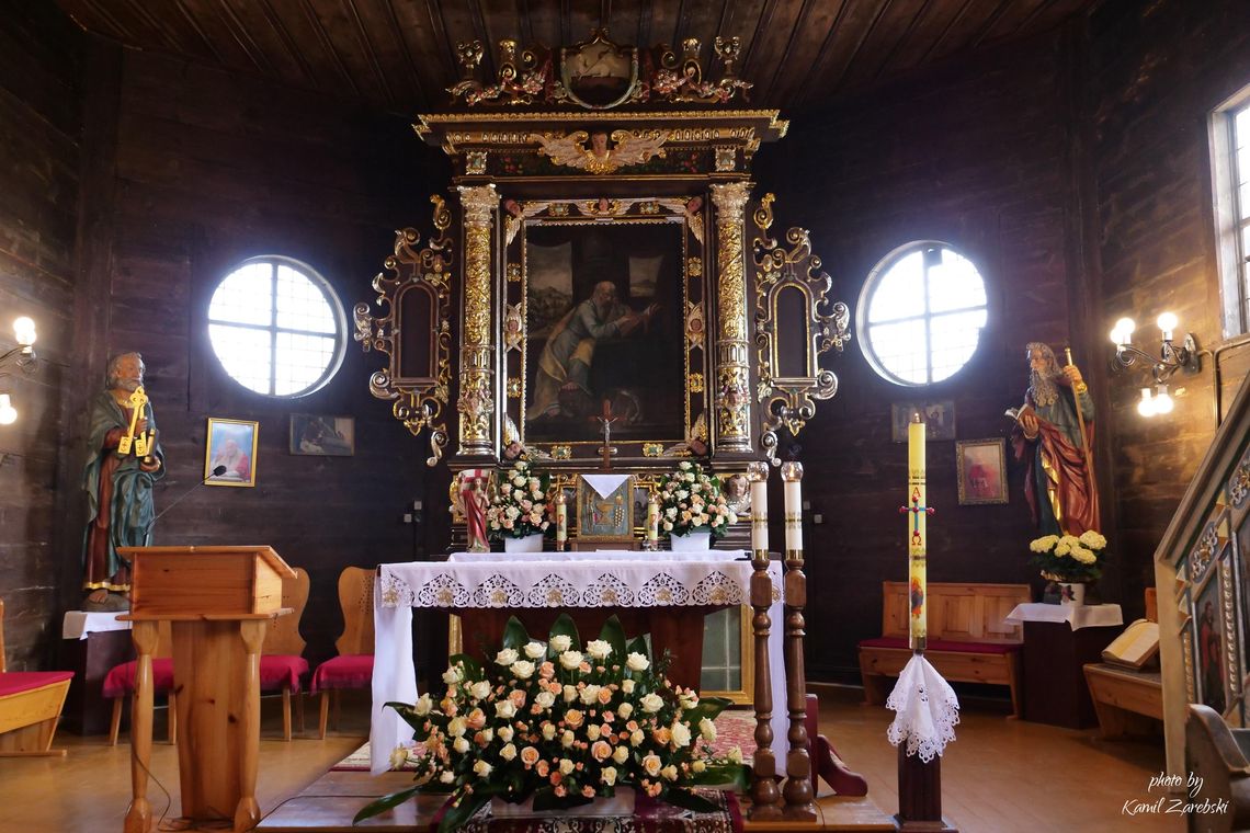 Ołtarz w całej krasie