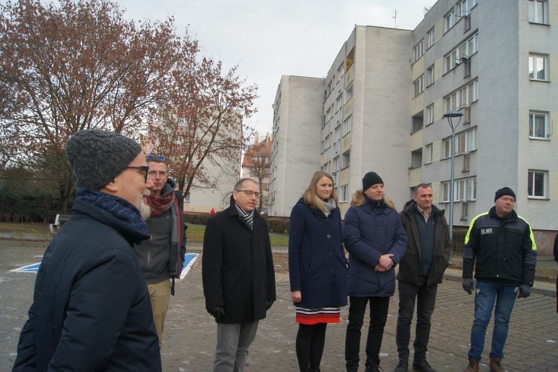 Otwarcie parkingu na Sinapiusa w Oleśnicy Otwarcie parkingu na Sinapiusa w Oleśnicy
