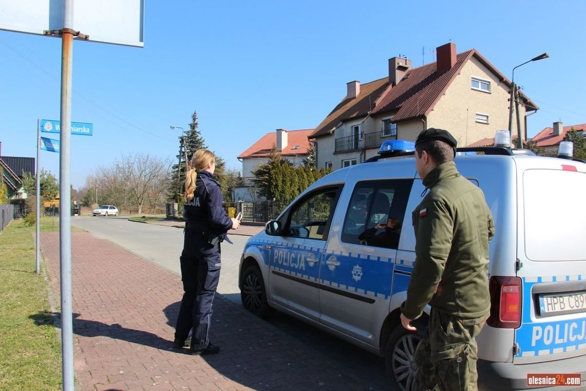 Patrole policyjno-wojskowe na ulicach Oleśnicy