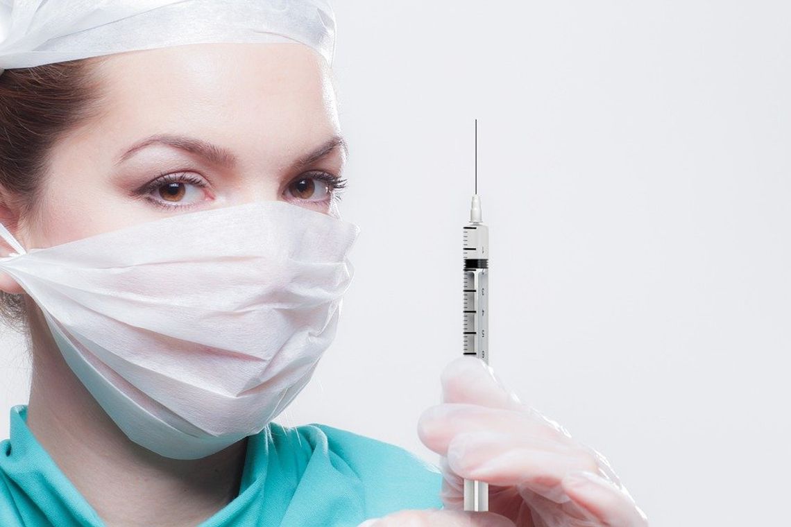 Pierwsze szczepienia w szpitalu w Oleśnicy