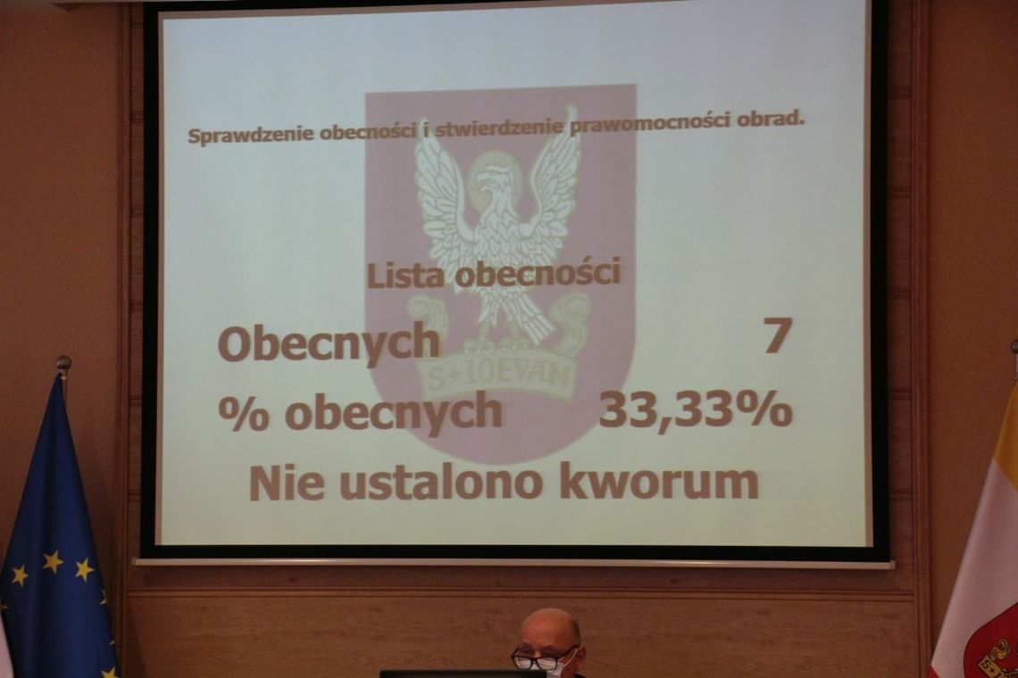 PILNE! Radni rządzącej koalicji ORS i PiS zbojkotowali sesję Rady Miasta Oleśnicy w sprawie Atola! (WIDEO)