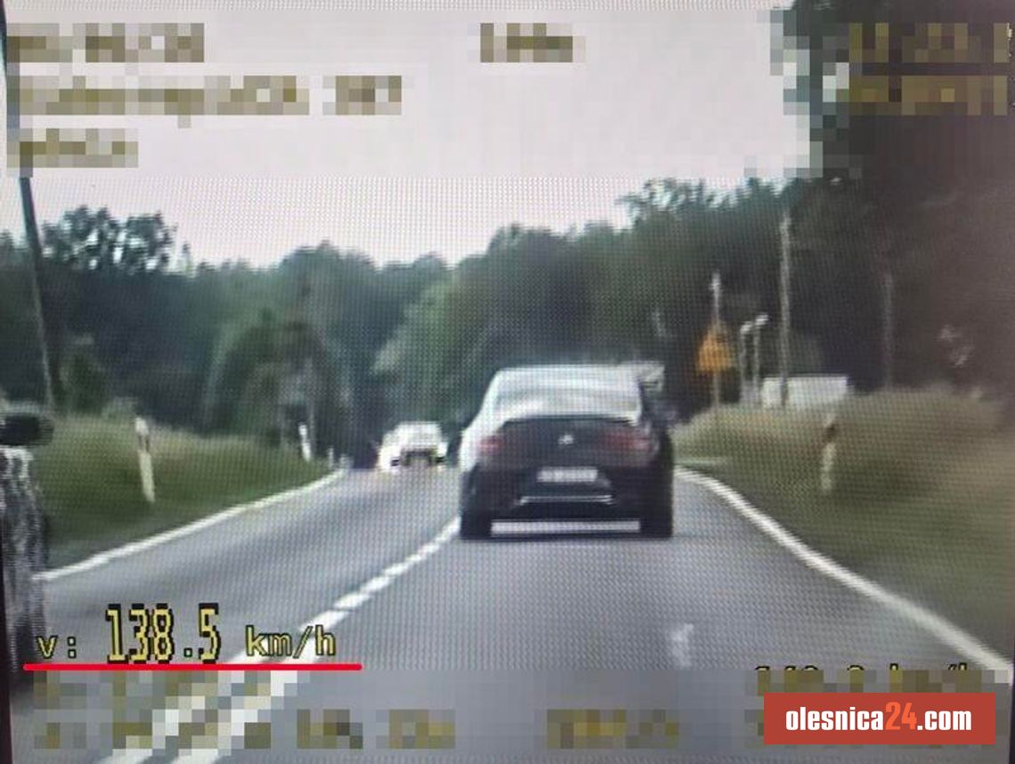 Piraci nie wyciągają wniosków. Jechał 88 km/h za szybko i znów stracił prawo jazdy Piraci nie wyciągają wniosków. Jechał 88 km/h za szybko i znów stracił prawo jazdy