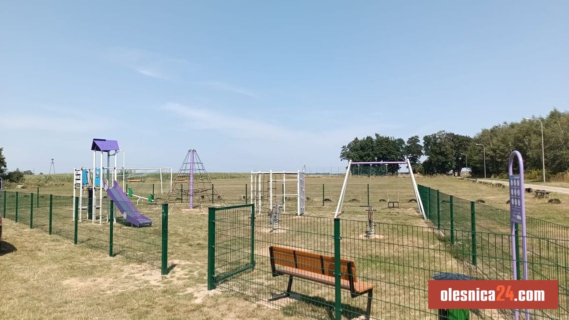 Plac zabaw w Boguszycach już otwarty dla mieszkańców Plac zabaw w Boguszycach już otwarty dla mieszkańców