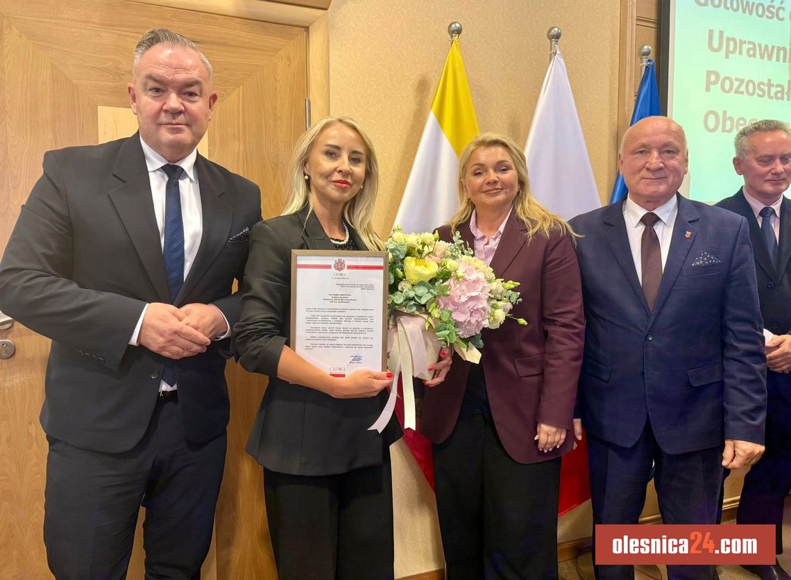 Podziękowania za wsparcie modernizacji dworca kolejowego w Oleśnicy Podziękowania za wsparcie modernizacji dworca kolejowego w Oleśnicy