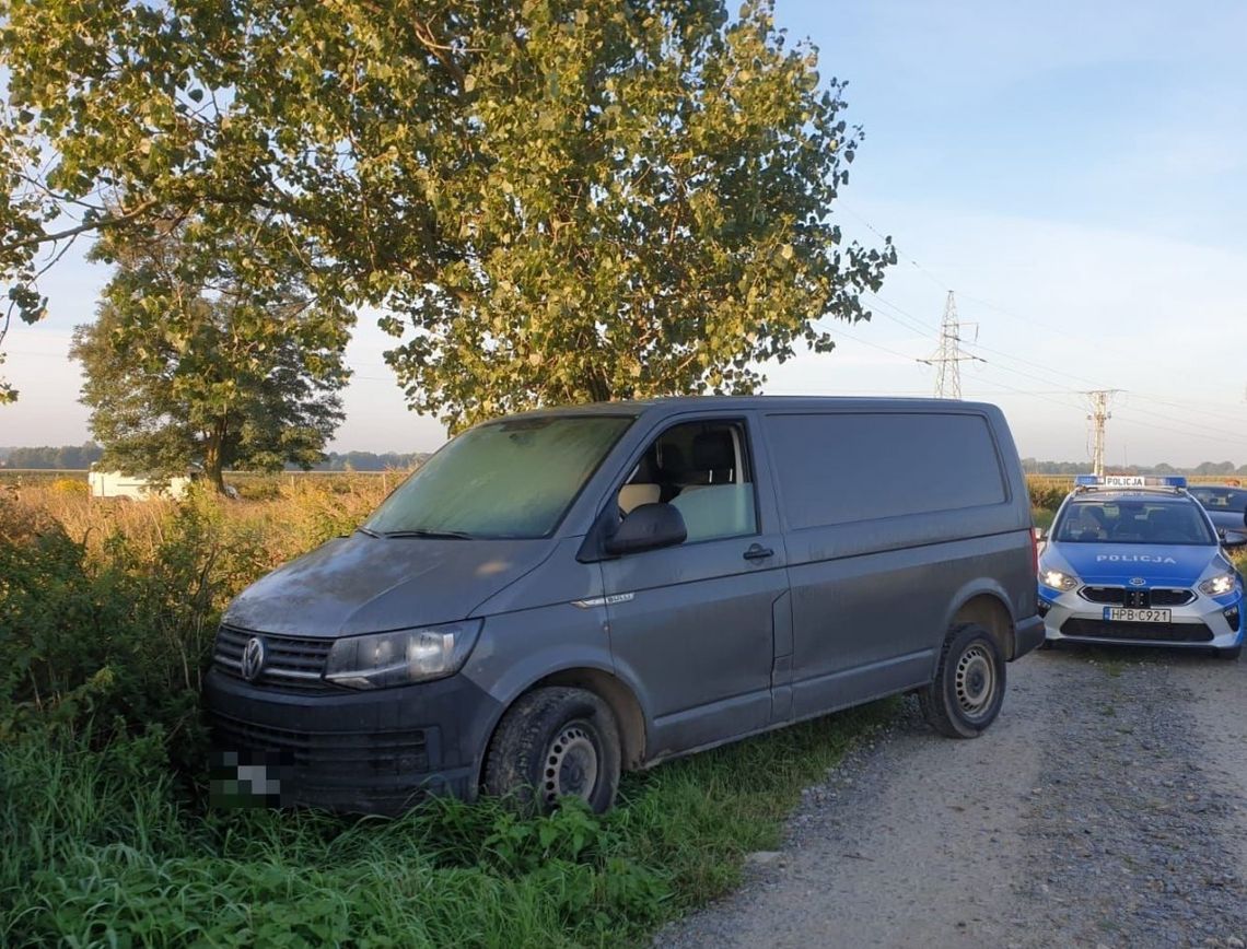 Policjanci z Oleśnicy odnaleźli skradziony w Niemczech samochód