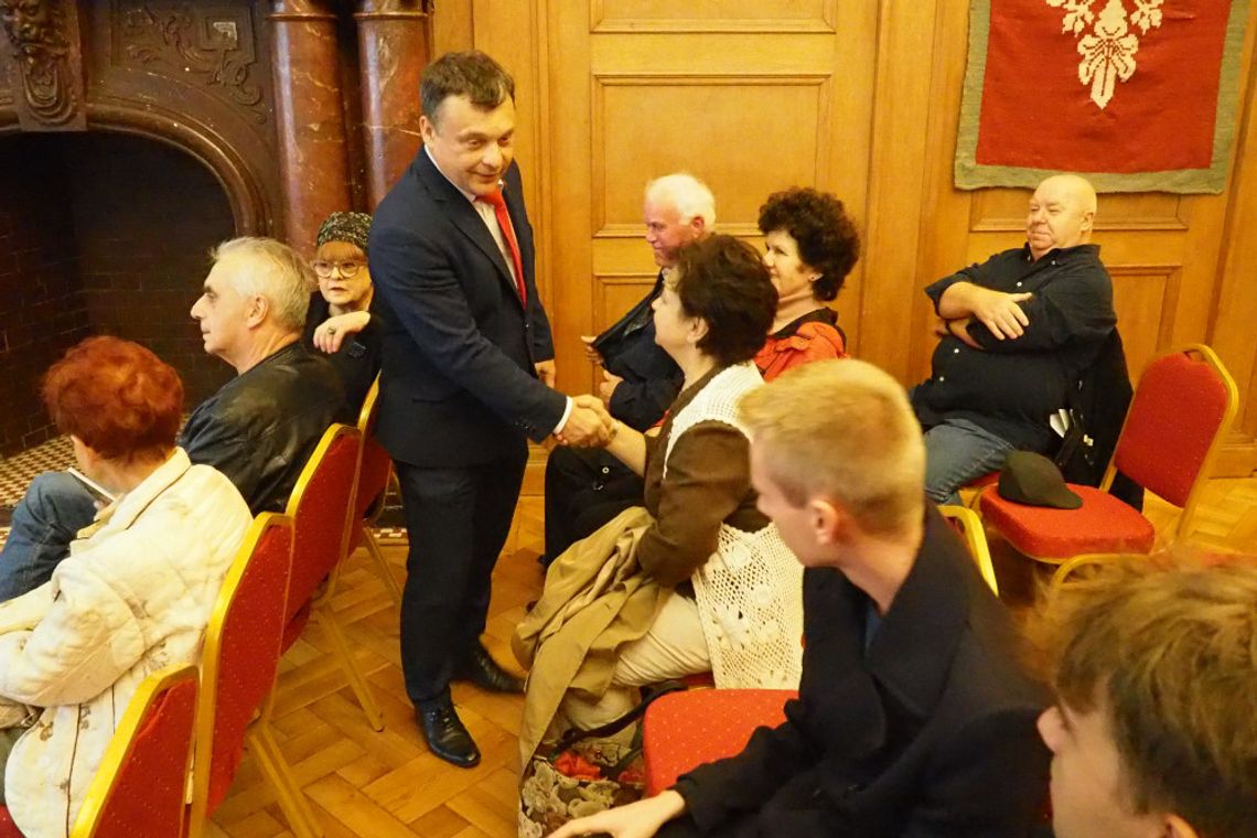 Poseł Mariusz Orion Jędrysek spotkał się z mieszkańcami Oleśnicy