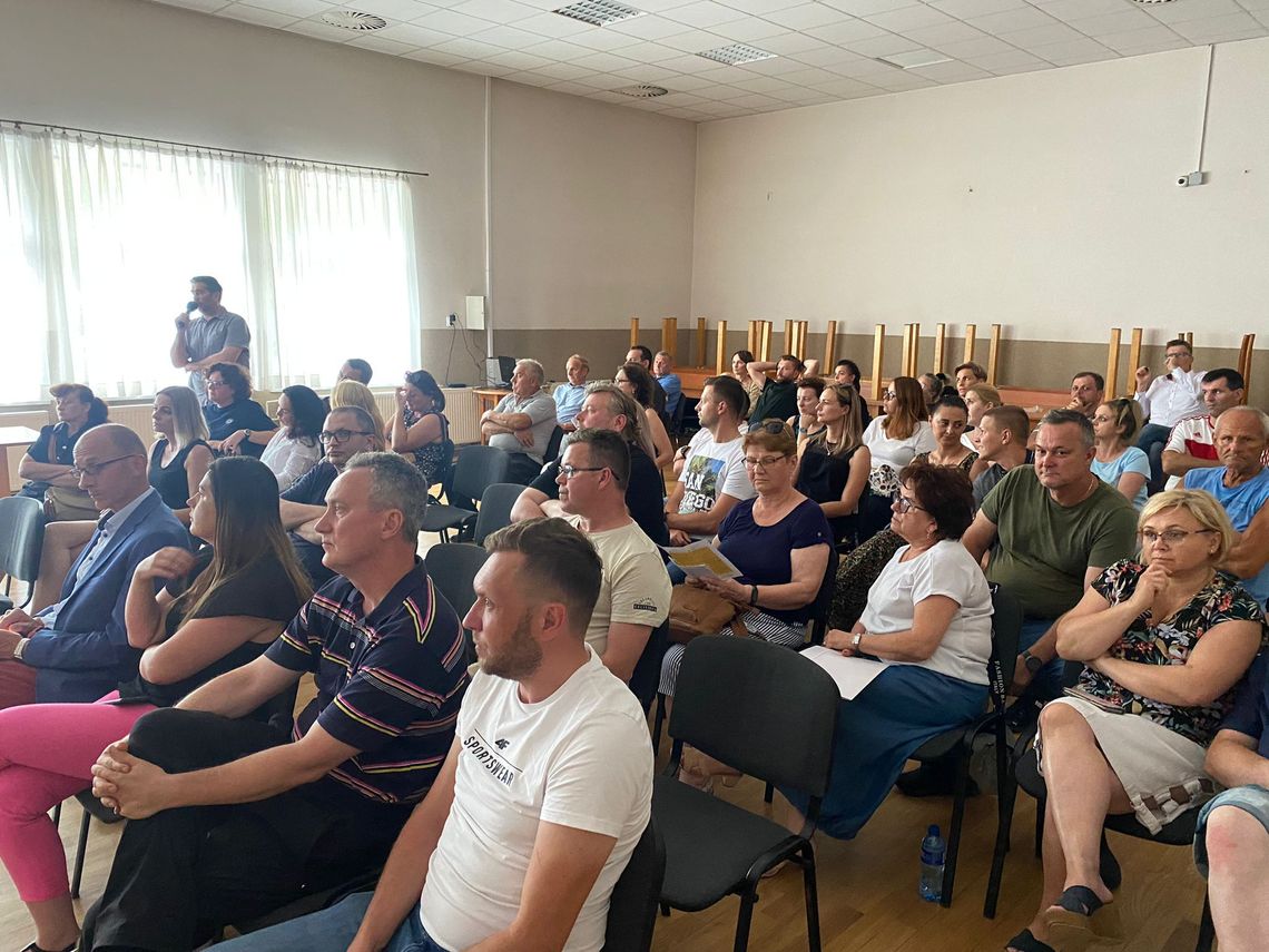 Poseł Michał Jaros spotkał się z mieszkańcami w Międzyborzu