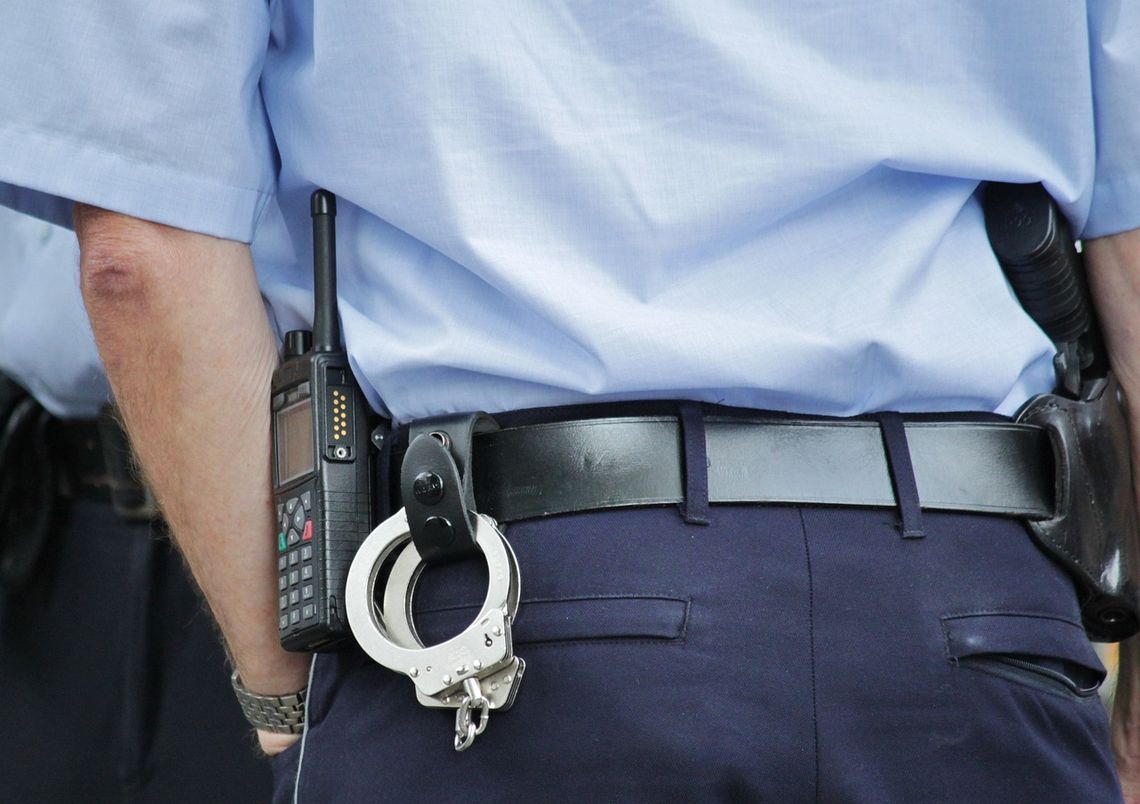 Wśród poszukiwanych przez Policję jest 19 osób z Oleśnicy. Wśród nich są dwie kobiety Wśród poszukiwanych przez Policję jest 19 osób z Oleśnicy. Wśród nich są dwie kobiety