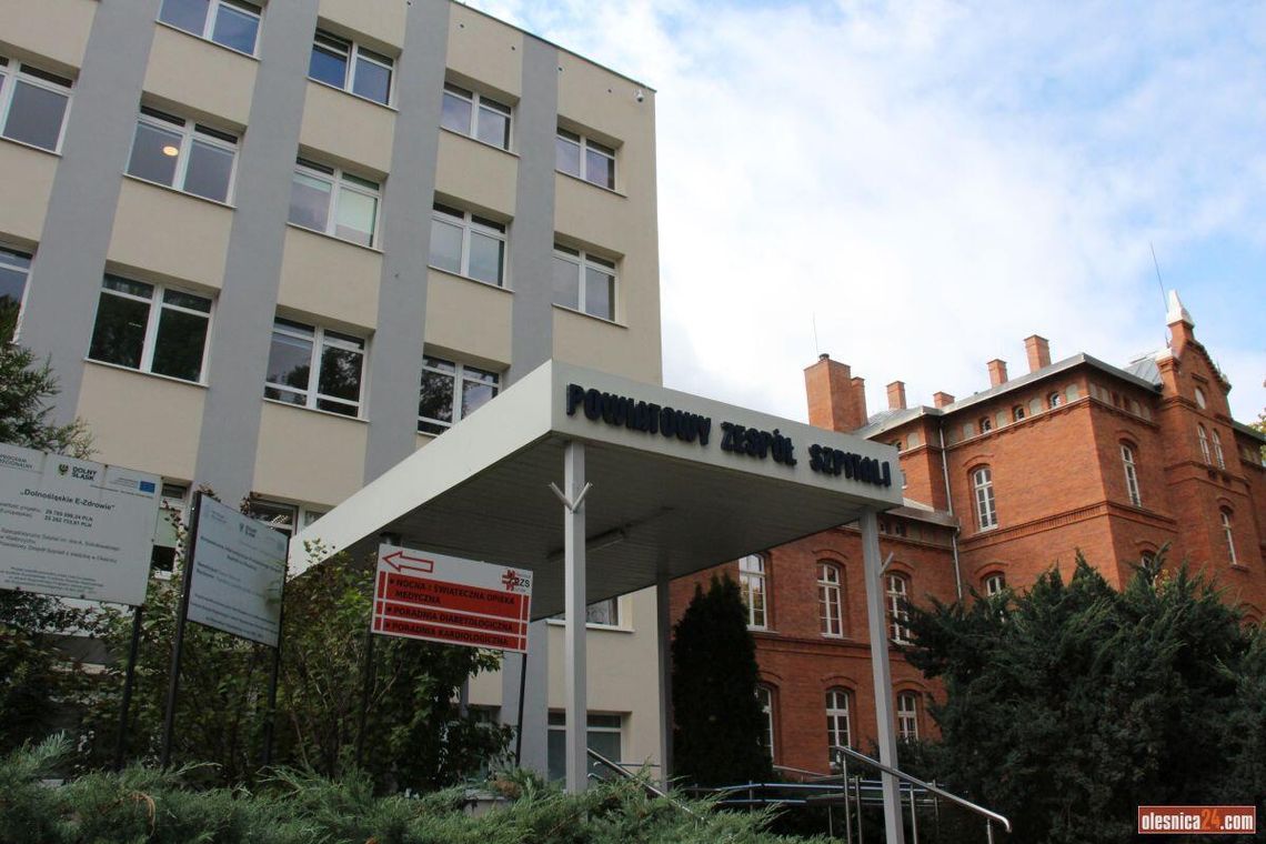 Powiat mówi „nie”. Parking przy szpitalu w Oleśnicy nie trafi pod przychodnię