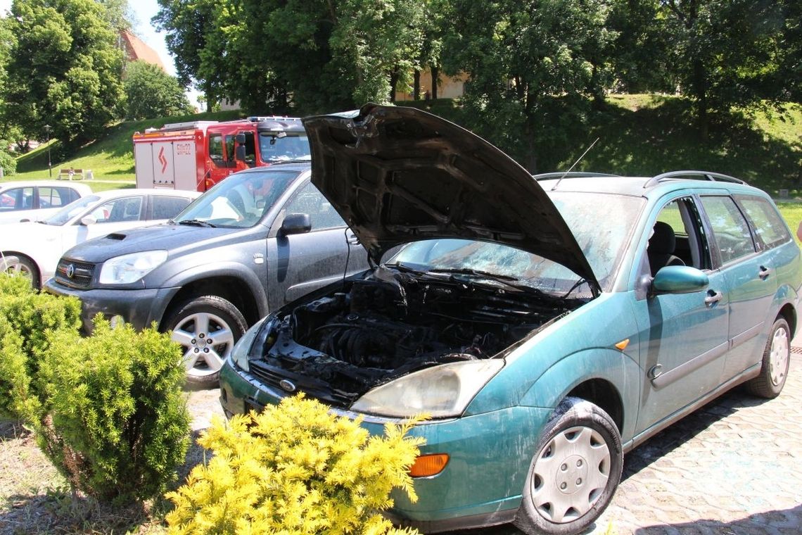 Pożar auta w Oleśnicy