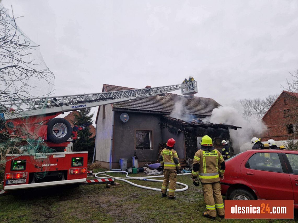 Pożar rodzinnego domu w Zbytowej - prośba o pomoc