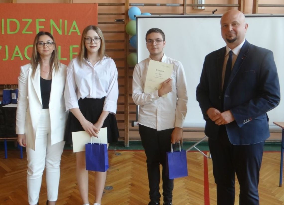 Pożegnaliśmy absolwentów LO w Sycowie Pożegnaliśmy absolwentów LO w Sycowie
