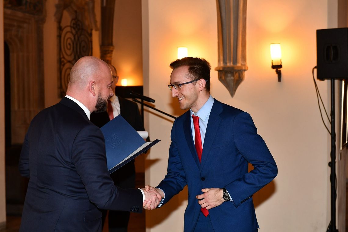 Prezydent Wrocławia nagradza radnego z Dobroszyc