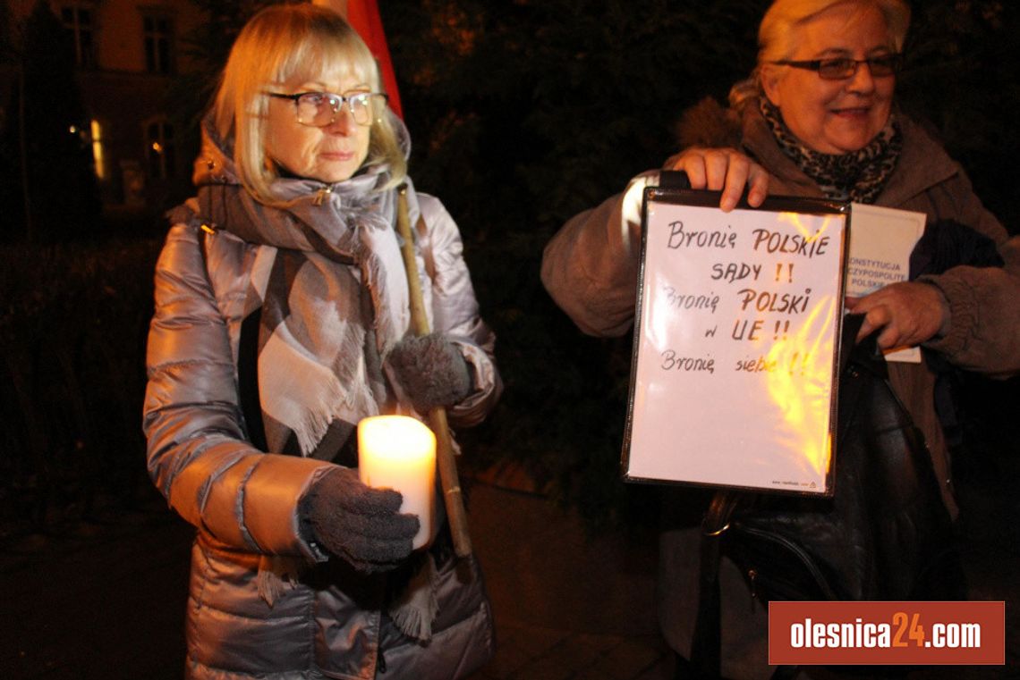 Protest pod Sądem Rejonowym w Oleśnicy