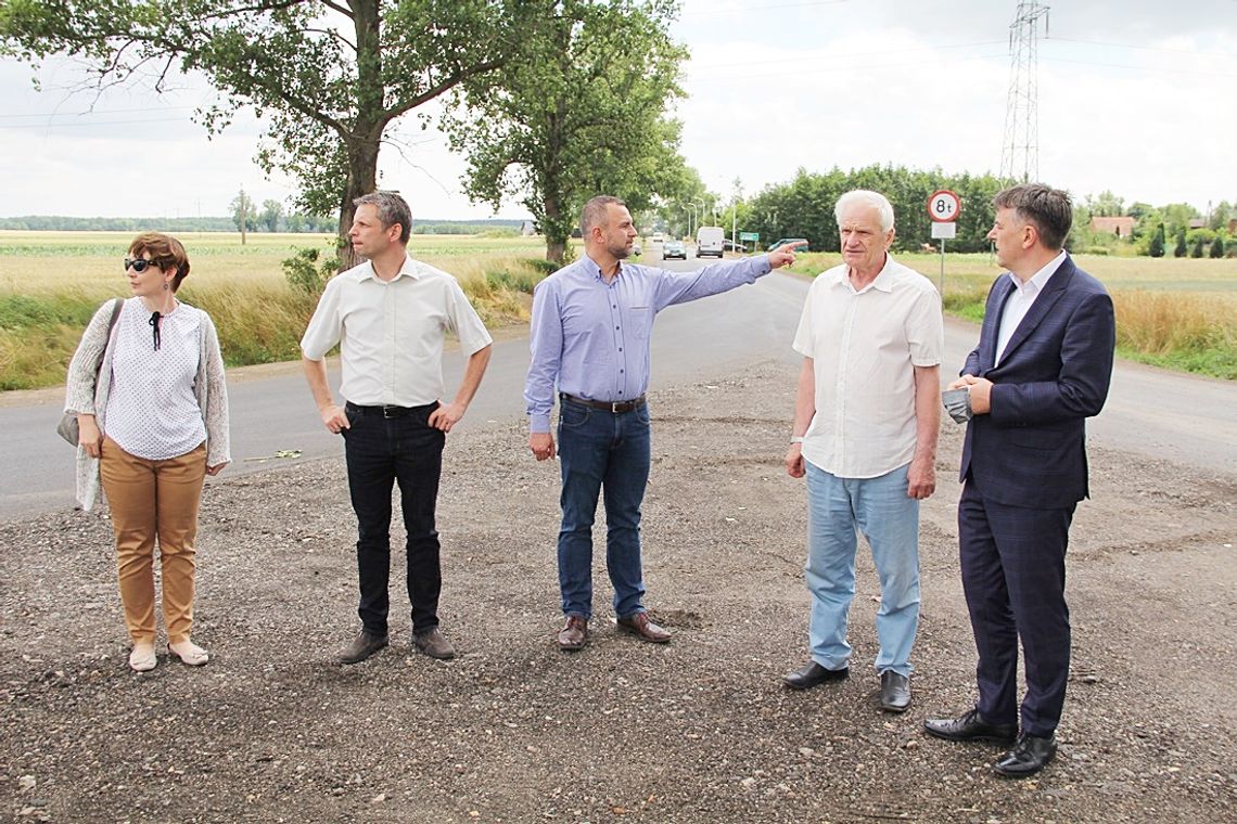 Przebudowana droga w Boguszycach. Nowy asfalt aż do skrzyżowania