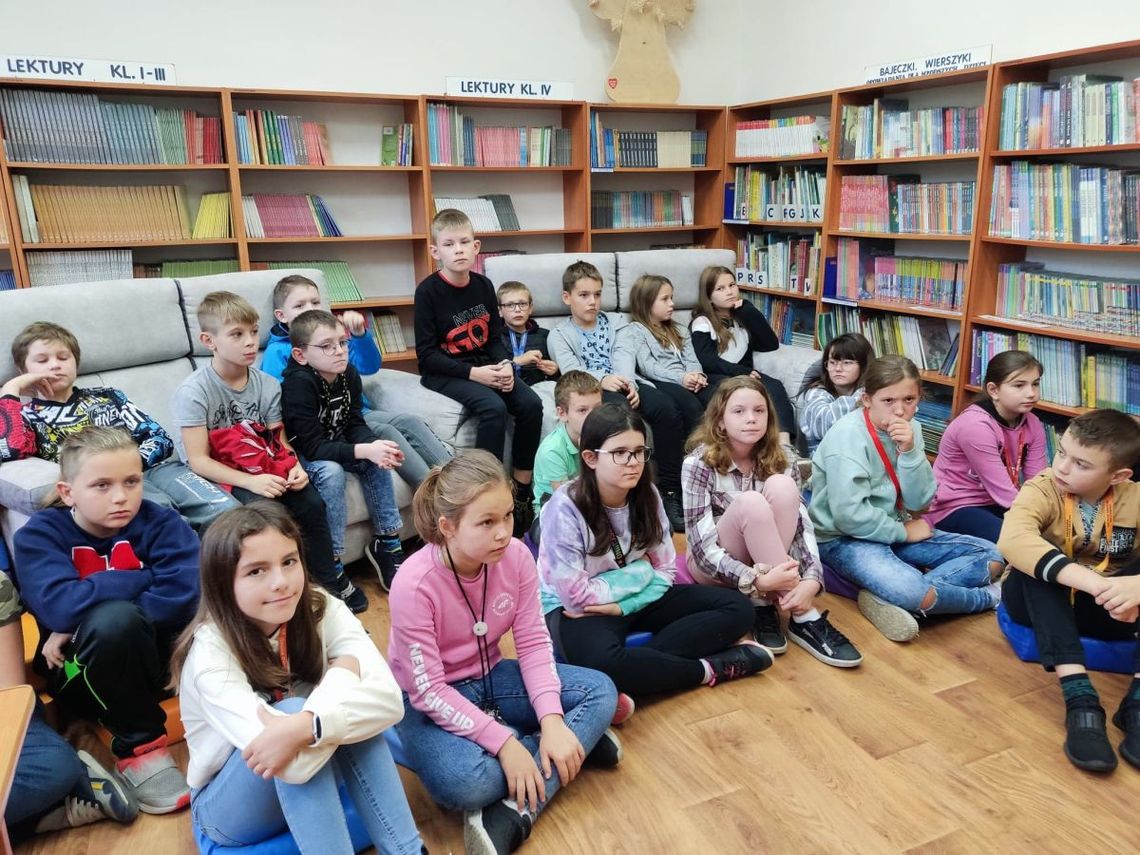 „Przerwa na czytanie”  w oleśnickiej SP7