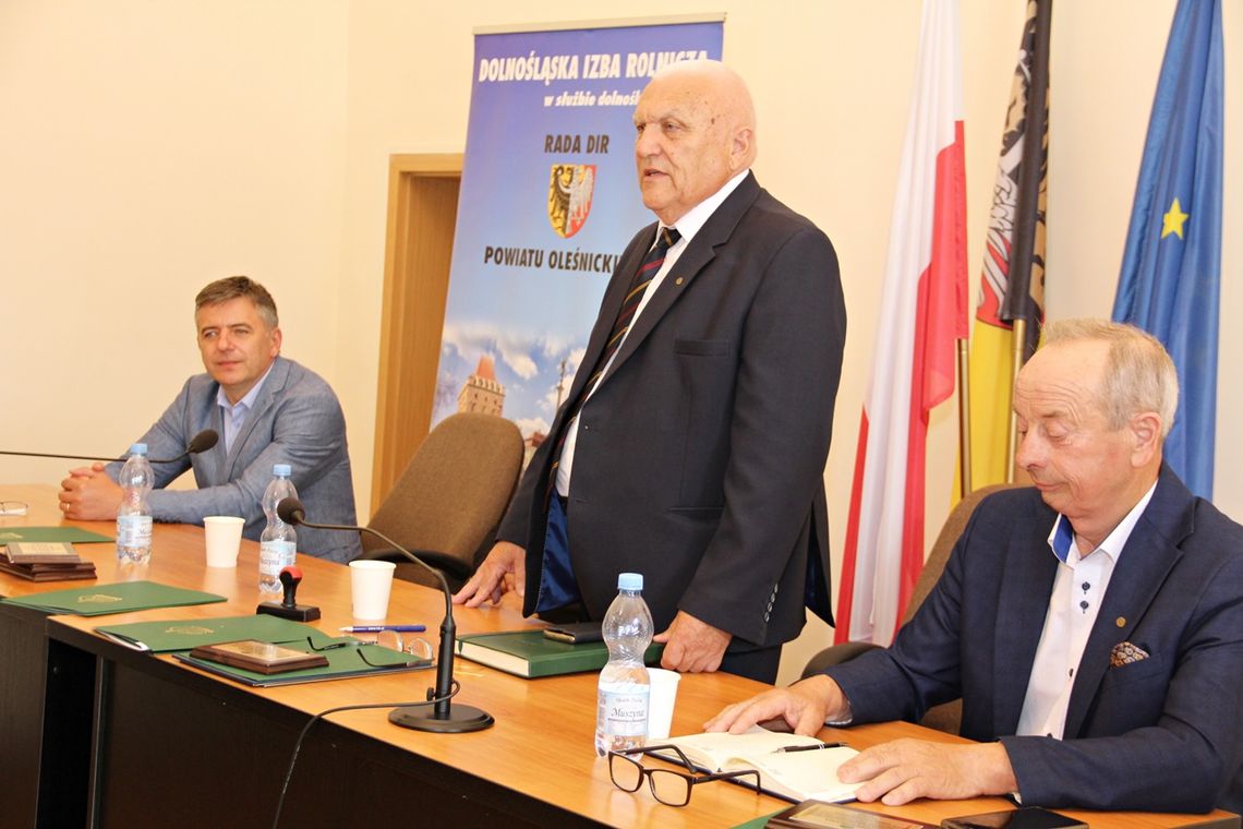 Przewodniczący rezygnuje ze względu na stan zdrowia 