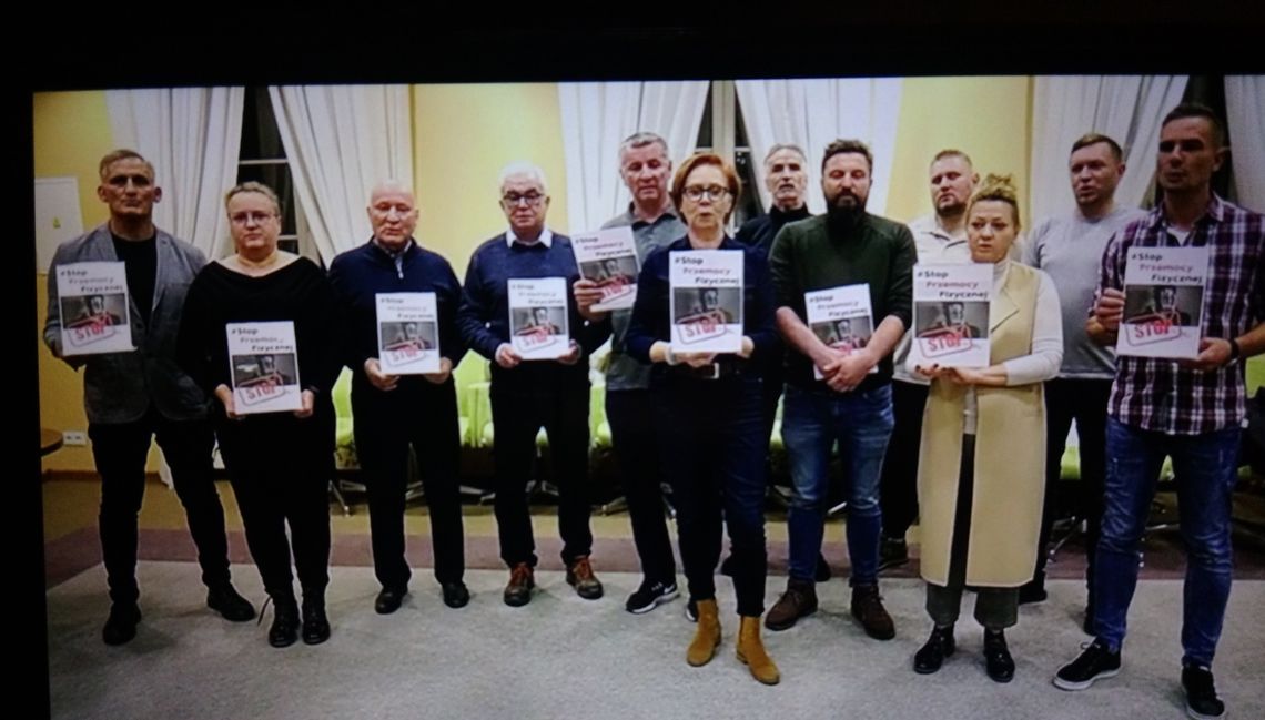 Radni rządzącej w Oleśnicy koalicji nagrali film