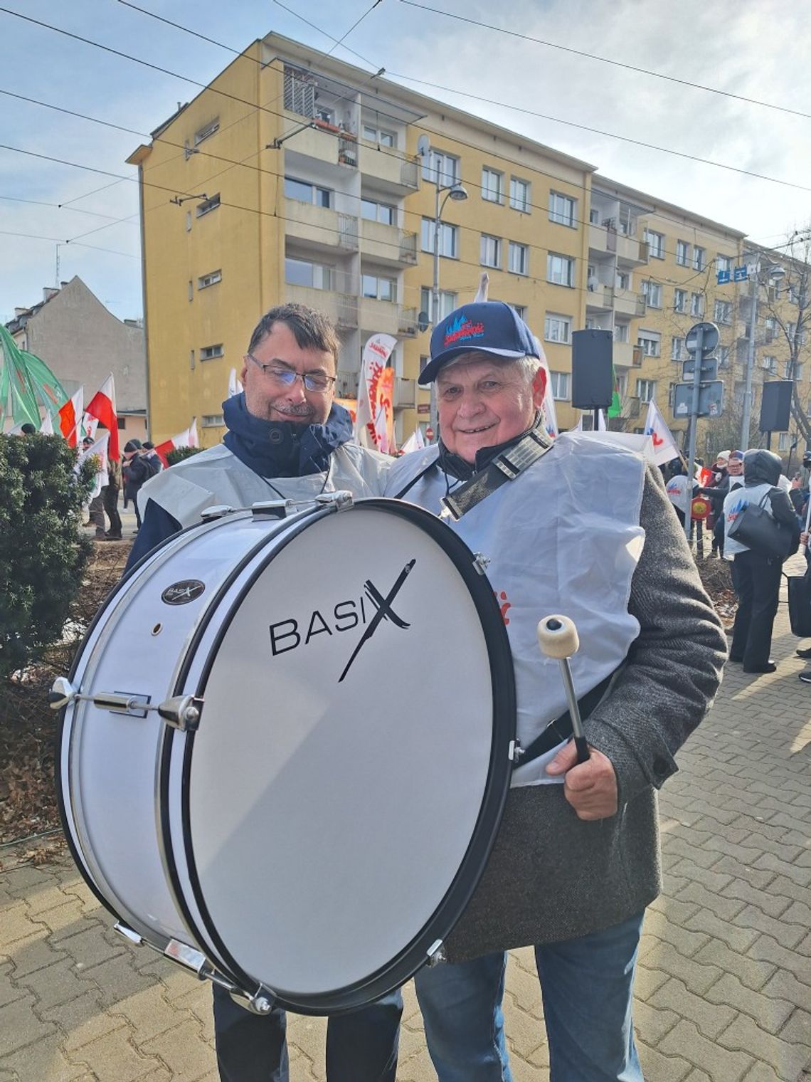 Radny PiS z Oleśnicy na manifestacji Solidarności we Wrocławiu