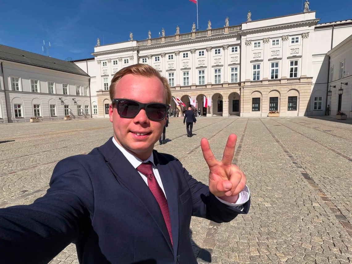 Radny z Oleśnicy na obchodach Święta Wojska Polskiego. Spotkał polityków i wojskowych w Pałacu Radny z Oleśnicy na obchodach Święta Wojska Polskiego. Spotkał polityków i wojskowych w Pałacu