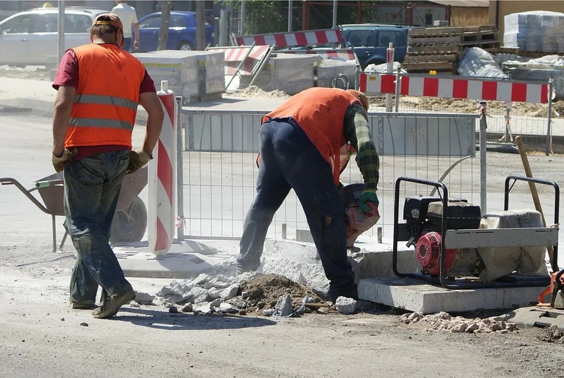 Remonty na drogach powiatu oleśnickiego